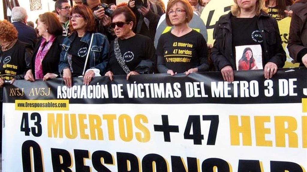 Manifestación accdiente de metro Valencia en 2006