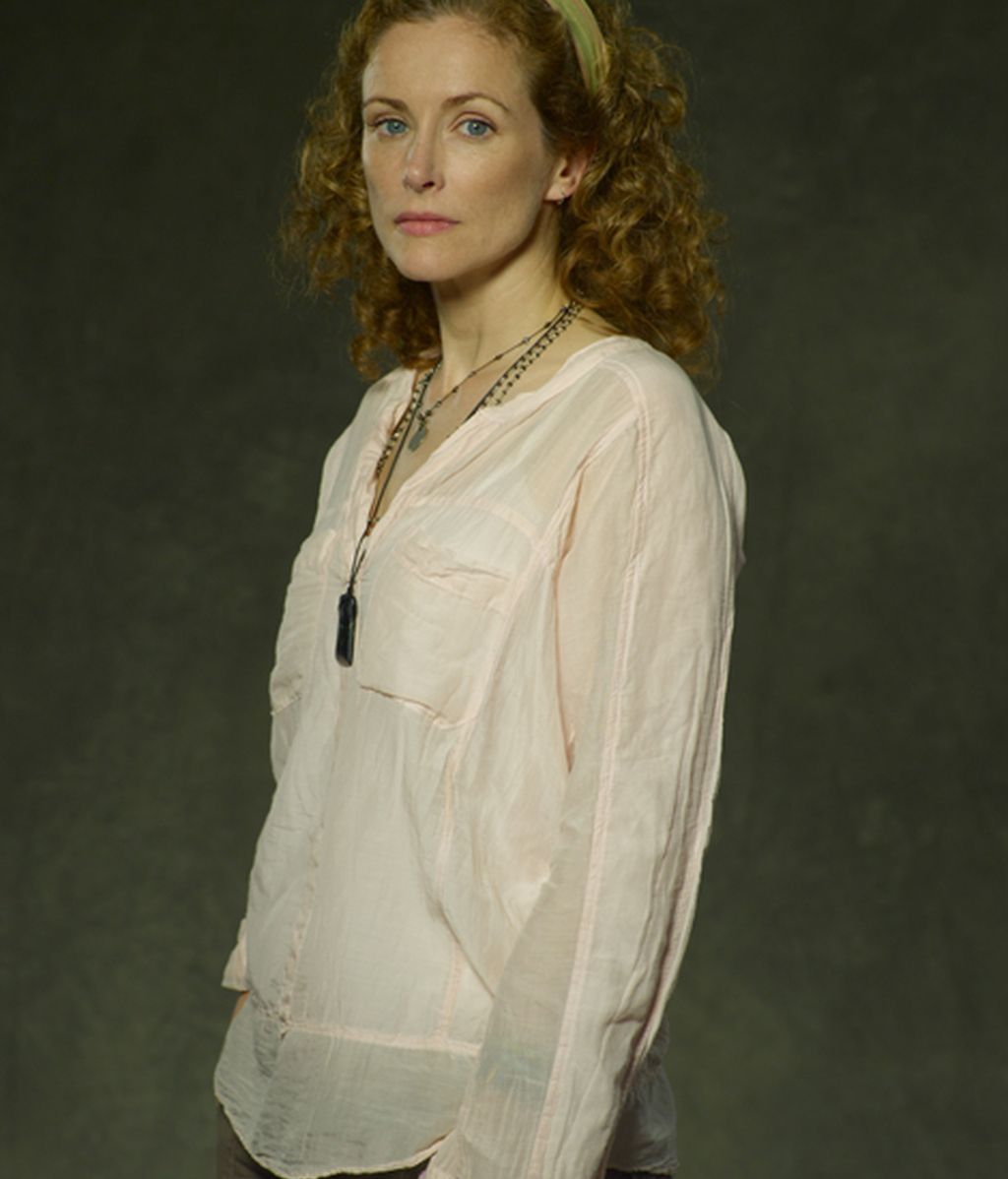 Leslie Hope es Tess Cole