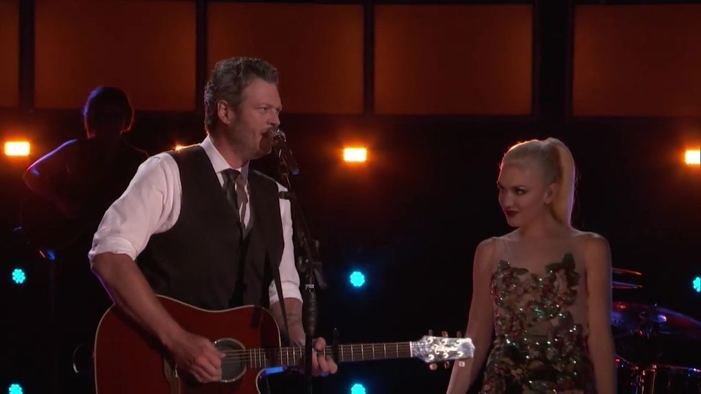 Gwen Stefani y Blake Shelton cantan a dúo por primera vez