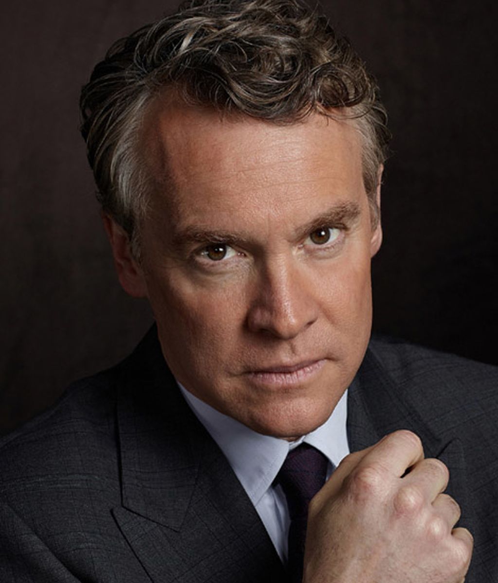 Tate Donovan es Mark Boudreau