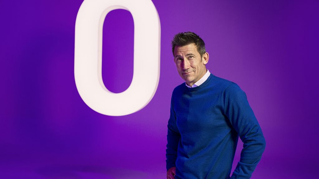 Carlos Martínez, presentador de #0