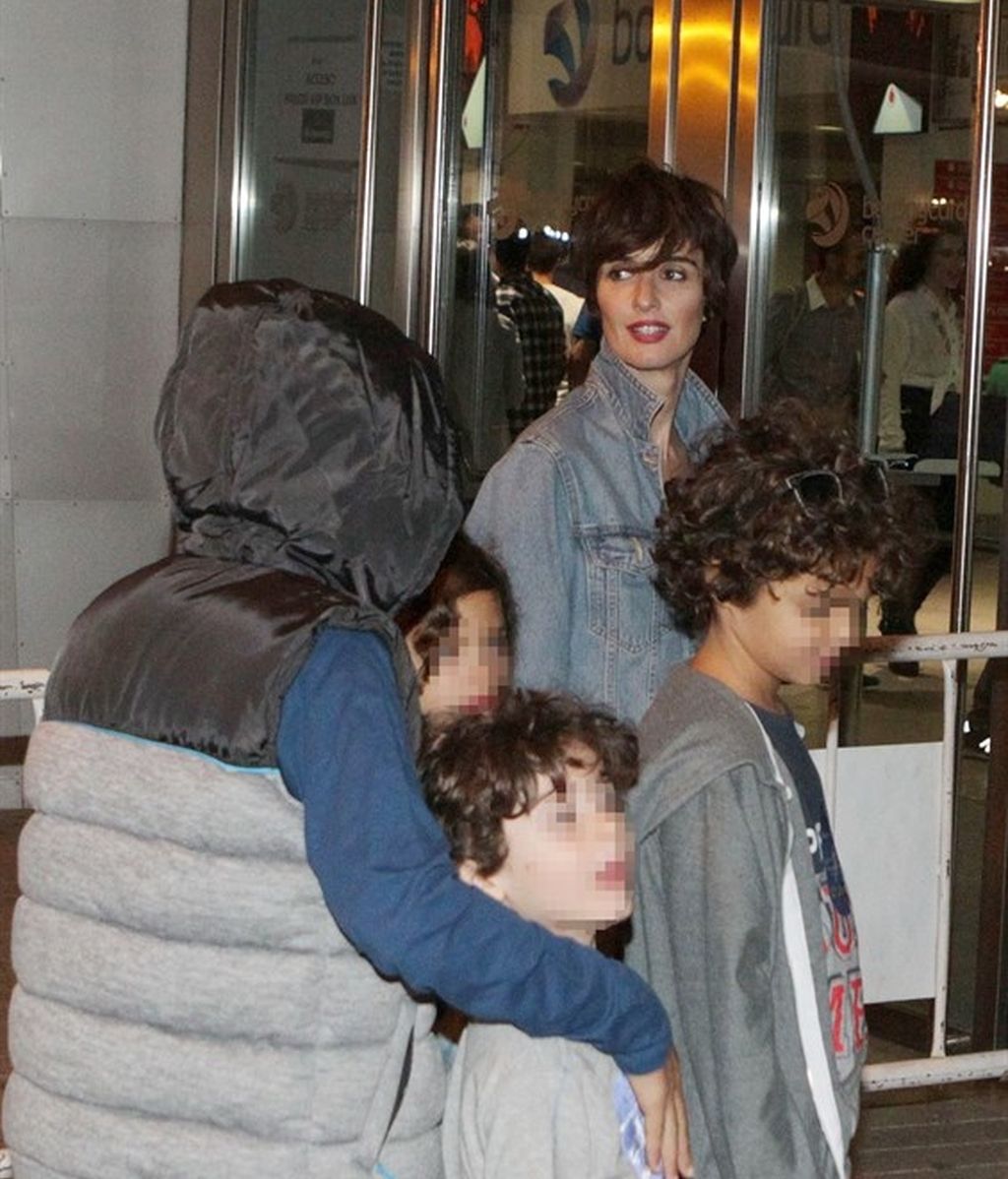 Paz Vega y sus hijos