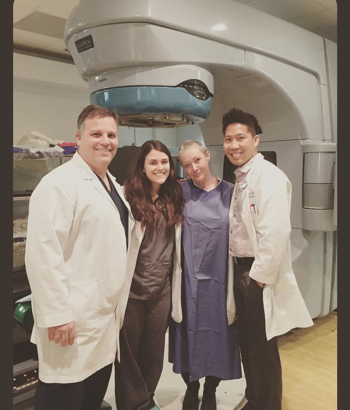 Shannen Doherty termina el tratamiento de radioterapia contra el cáncer de mama