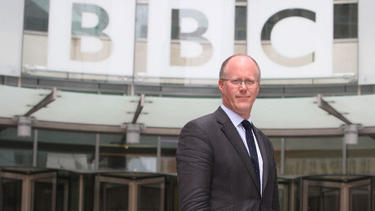 La dimisión del director general de la BBC