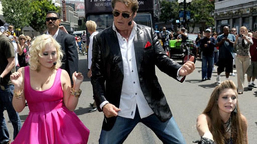 David Hasselhoff, con sus hijas Taylor Ann y Hayley promocionan el programa.