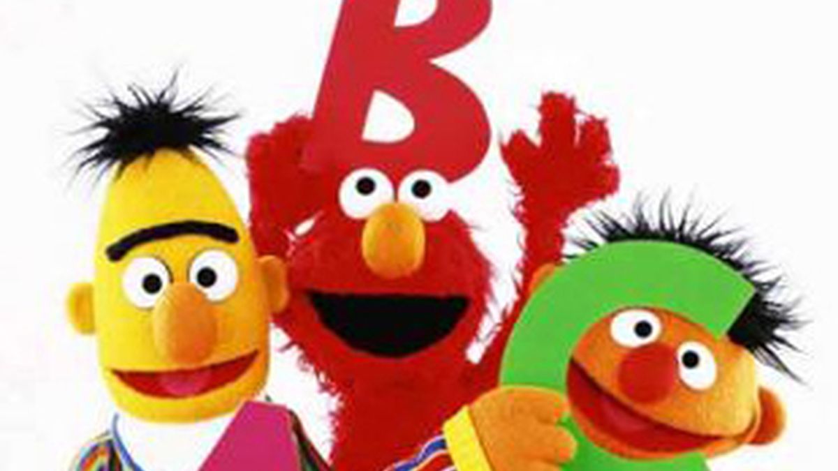 De izquierda a derecha Blas, Elmo y Epi, personajes de 'Barrio Sésamo'.