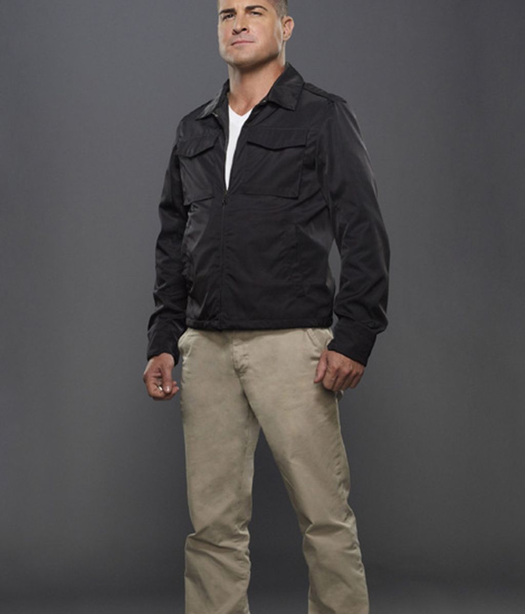 George Eads es Nick Stokes