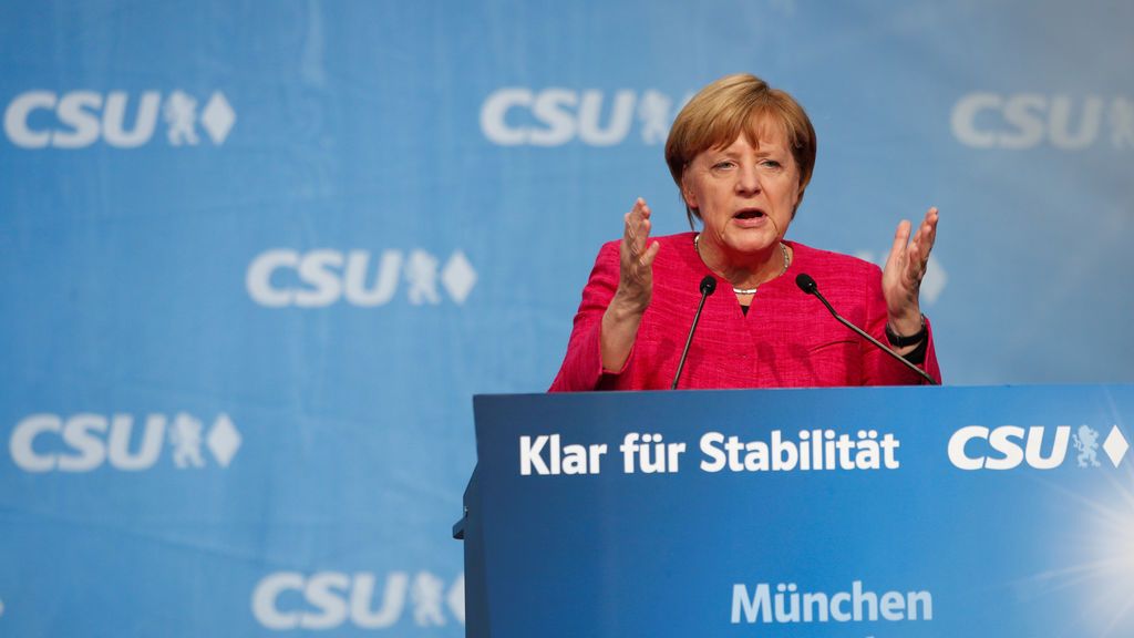 Ángela Merkel cierra la campaña electoral entre silbidos y abucheos