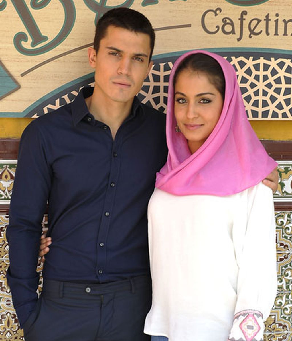 Álex González e Hiba Abouk