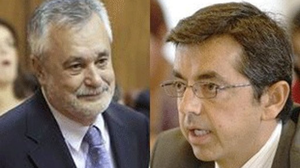 A la izquierda, el presidente de la Junta de Andalucía José Antonio Griñan, a la derecha, el presidente de RTVA Pablo Carrasco.