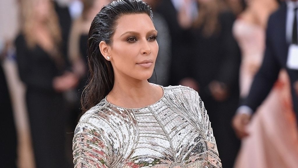 Kim Kardashian 24