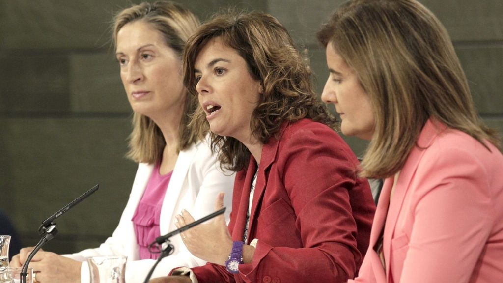 Consejo de ministros del 24/08/2012 Ana Pastor, Soraya Sáenz de Santamaría y Fátima Báñez