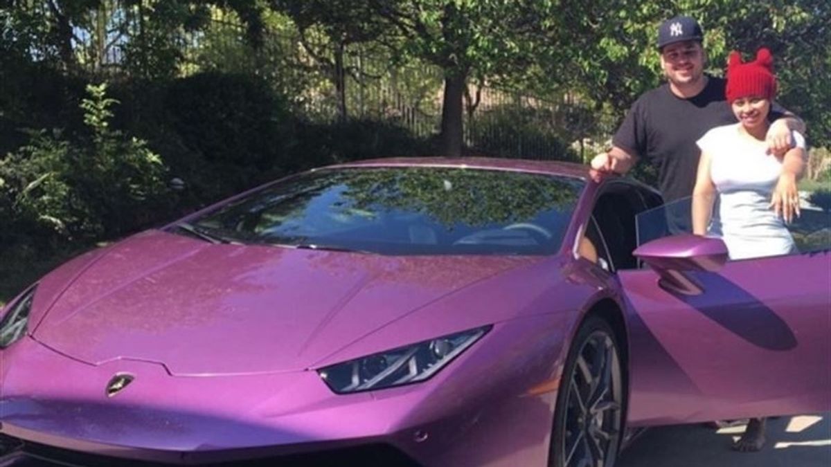 Rob Kardashian, Lamborghini morado, Blac Chyna