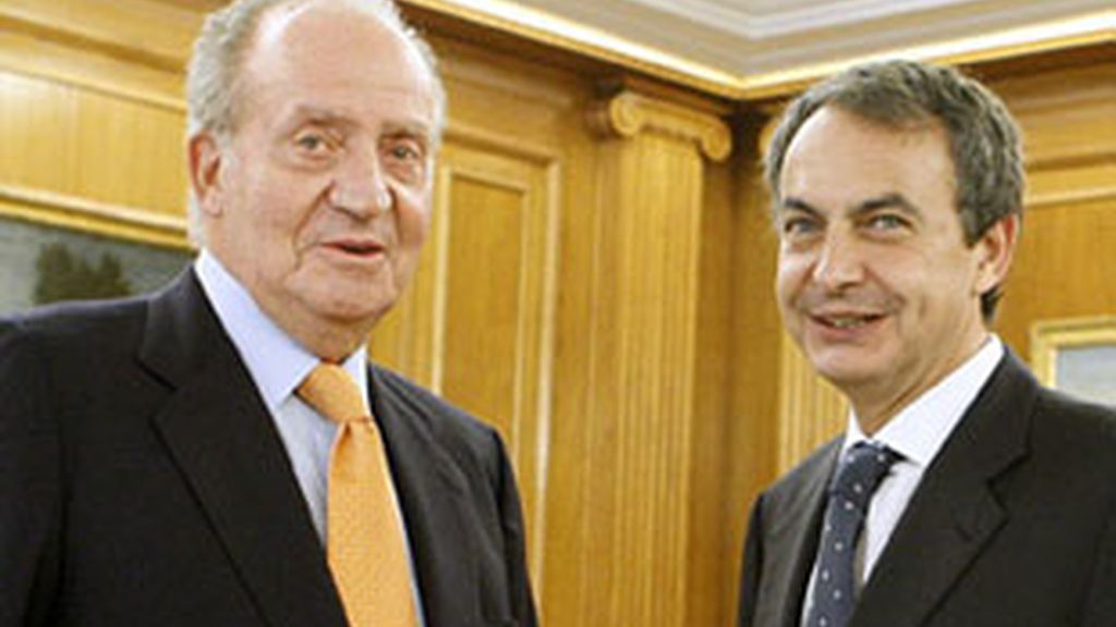 El Rey y Zapatero, en su primer despacho tras el alta del monarca.