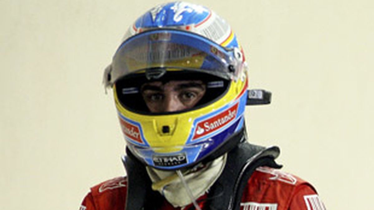 Fernando Alonso, tras perder el Mundial de 2010, que se llevó Vettel casi en la última curva.