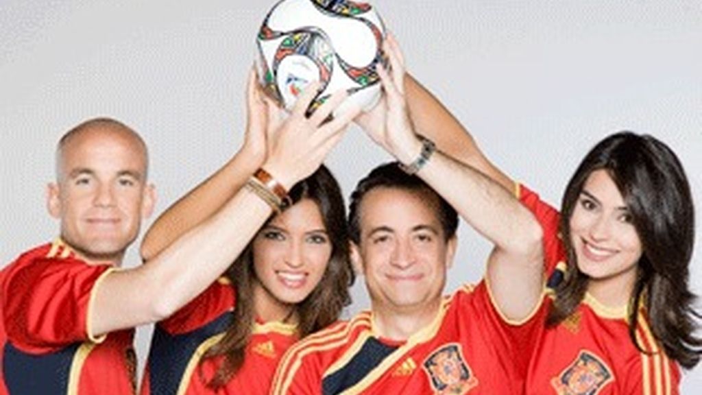 Equipo de Telecinco para la Copa Confederaciones.