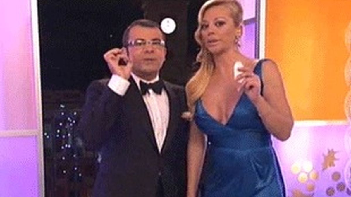 Jorge Javier Vázquez y Belén Esteban, presentadores de las Campanadas en Telecinco.