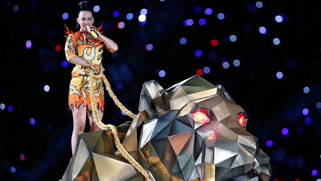 Actuación de Katy Perry en el descanso de la Super Bowl 2015