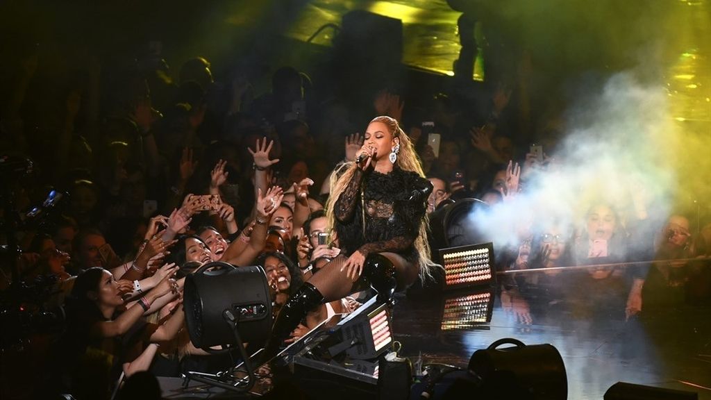 MTV Awards 2016