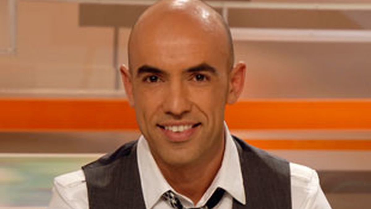 Emilio Pineda, presentador de 'Está pasando'