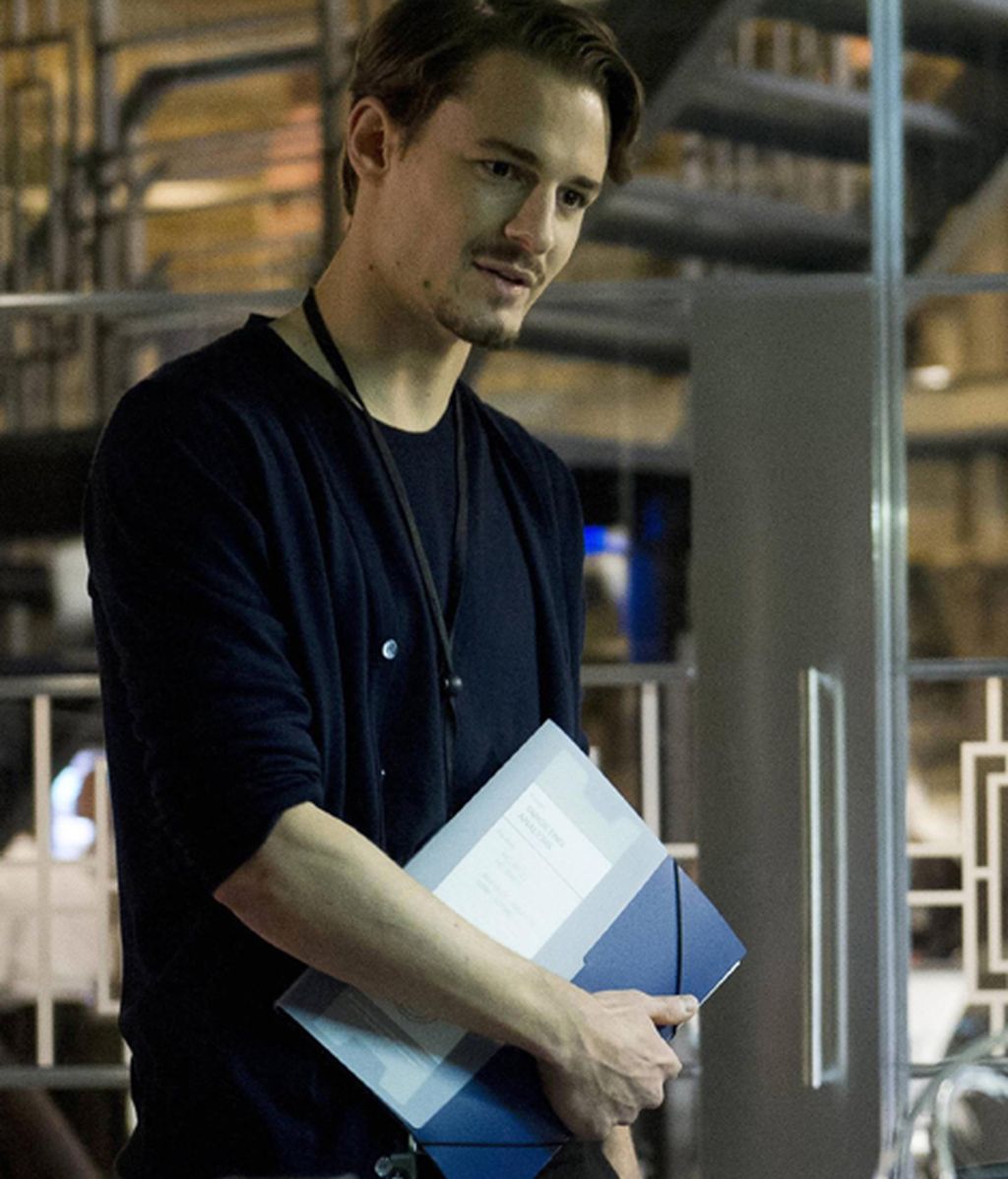 El agente antiterrorista vive en Londres, fugitivo de la Justicia