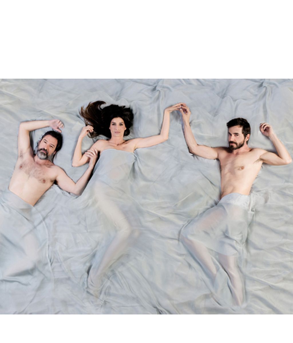 Ginés García Millán es Mario, Elia Galera es Teresa y Santi Millán es Pablo