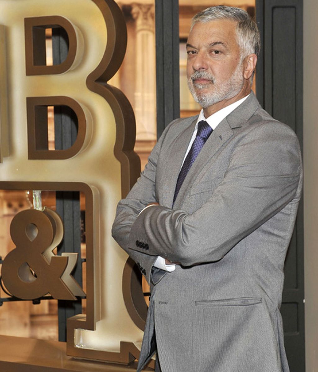 Adolfo Fernández es Óscar Bornay