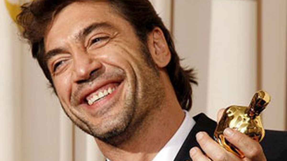 Javier Berdem, con su Oscar por 'No es país para viejos'.