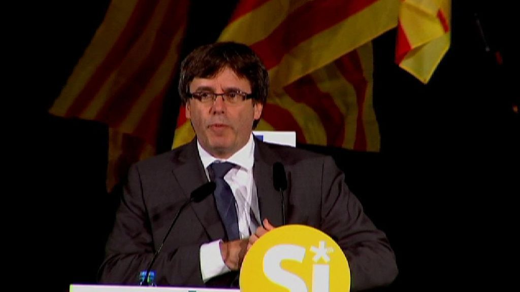 Puigdemont acusa a Rajoy de ser el “guardian de la tumba” de Franco