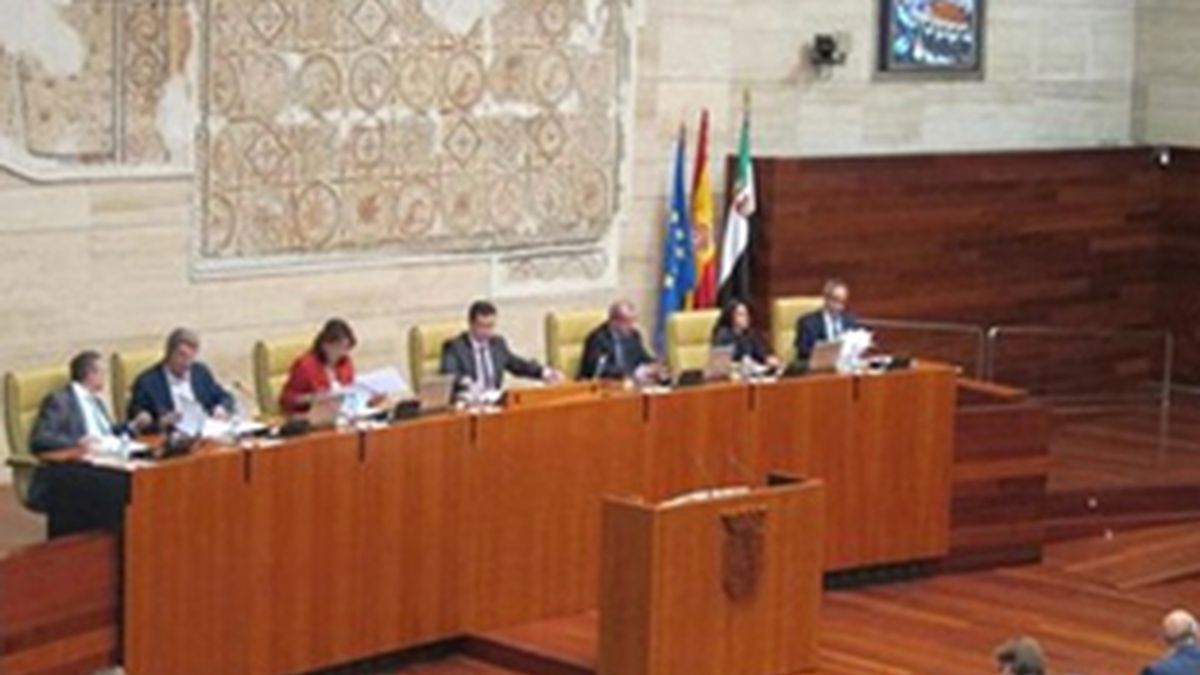 Parlamento de Extremadura en el momento de la votación.