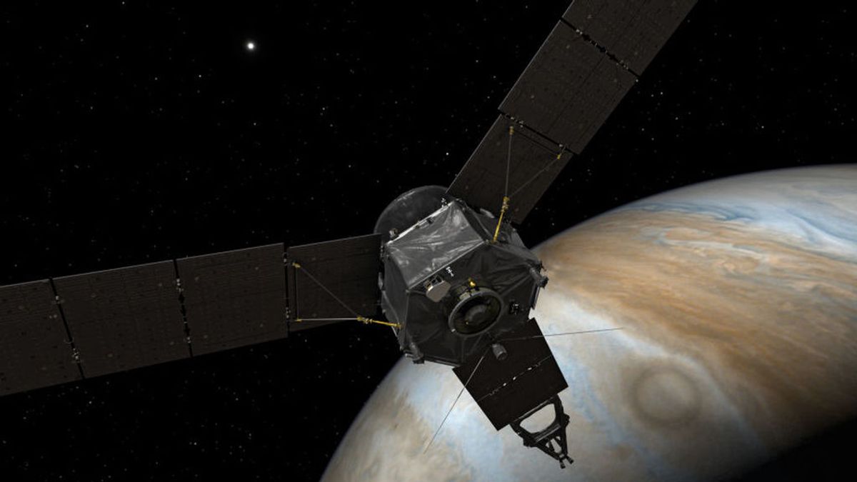 La nave Juno toma este primer plano de Júpiter a sólo 7.700 kilómetros