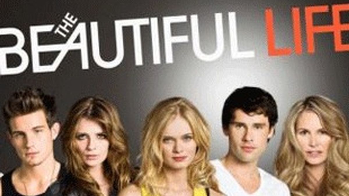 Protagonistas de 'The beautiful life'. Mischa es la segunda por la izquierda.