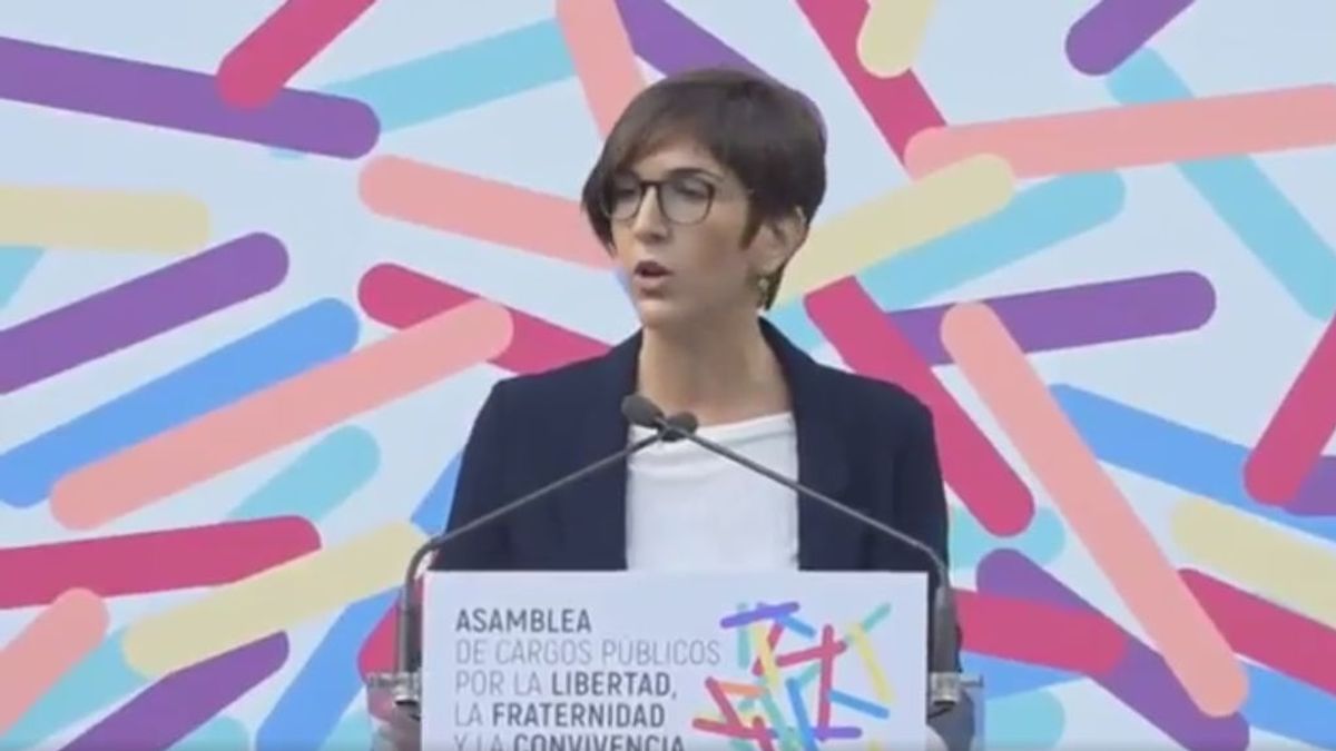 Agreden a la presidenta de las Cortes de Aragón en las protestas contra la Asamblea de Unidos Podemos