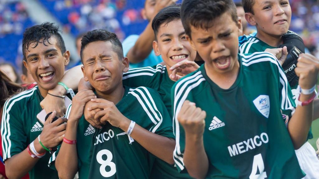 ¡Pura emoción! Los alevines de México dedican el título mundial a las víctimas del terremoto