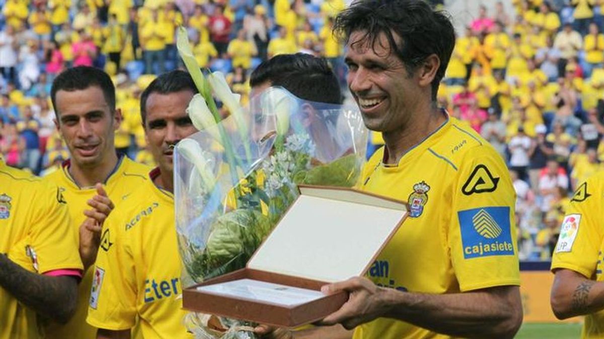 Valerón se hace cargo del banquillo de Las Palmas tras la dimisión de Manolo Márquez Valerón se hace cargo del banquillo de Las Palmas tras la dimisión de Manolo Márquez