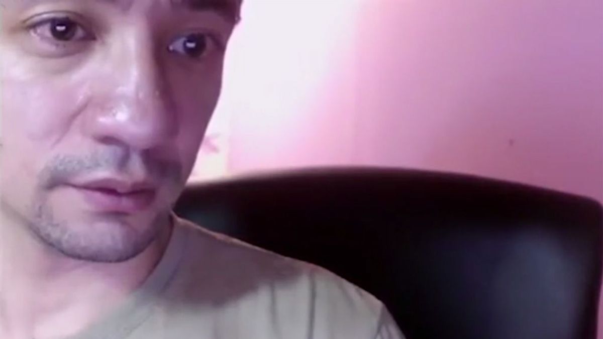 Un conocido bloguero ruso emite su muerte en directo tras dejarse picar por una mamba negra