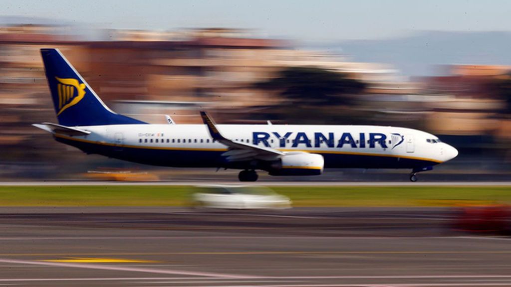 Ryanair anuncia malas noticias para los que tengan billetes de la compañía