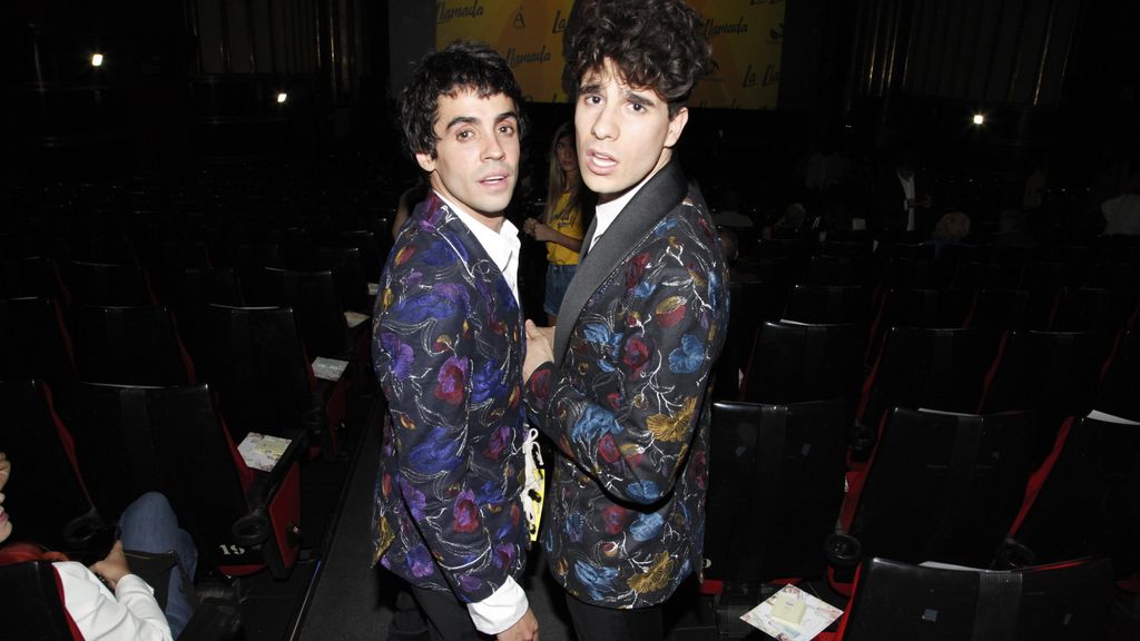 Javier Ambrossi le pidió matrimonio a Javier Calvo durante el estreno