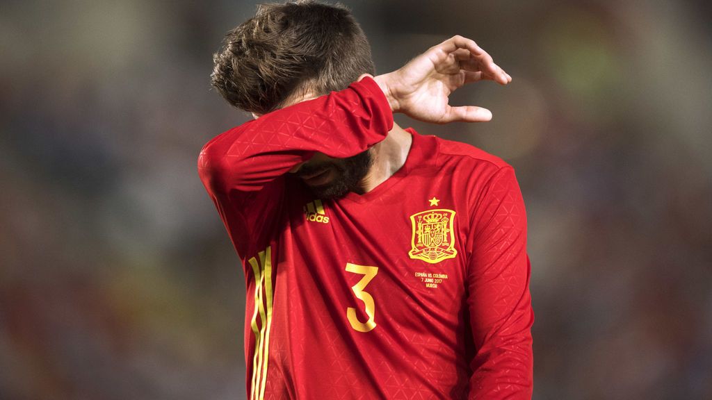 Twitter pide que Piqué no vuelva a la Selección por su apoyo al referéndum (aunque realmente no ha dicho qué va a votar)