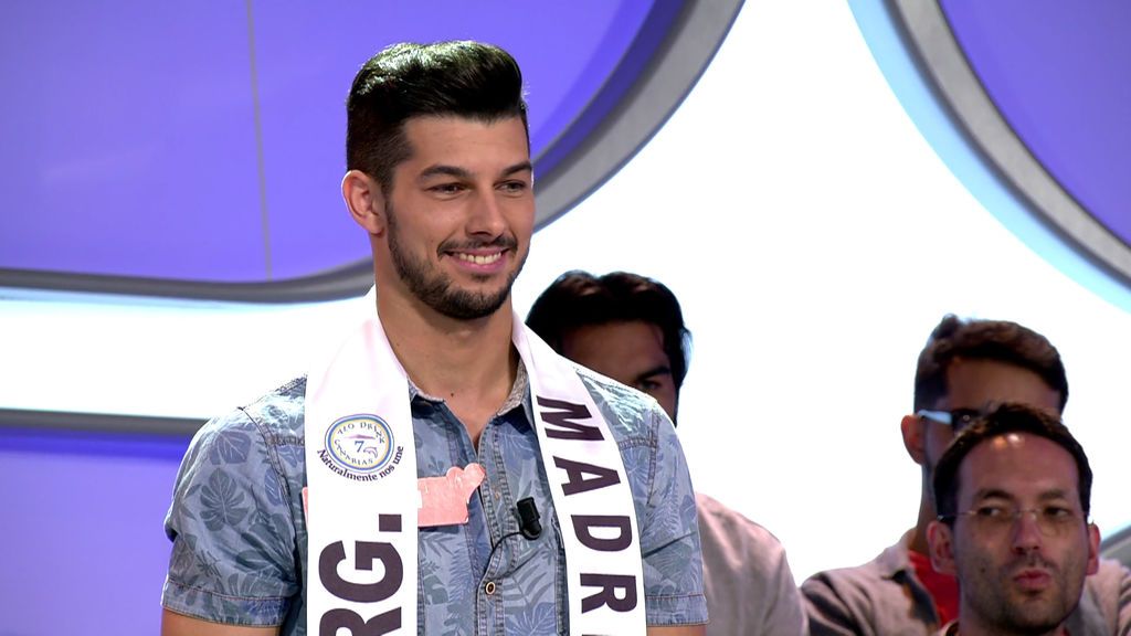 Tony, un rey de la belleza para Melani Tony, un rey de la belleza para Melani