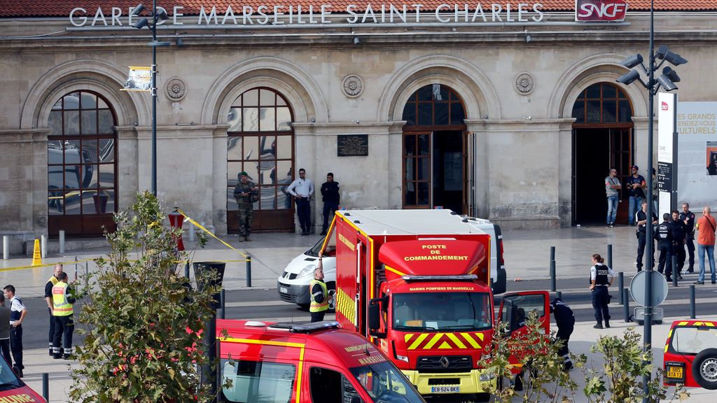 Un hombre mata con un cuchillo a dos personas en Marsella