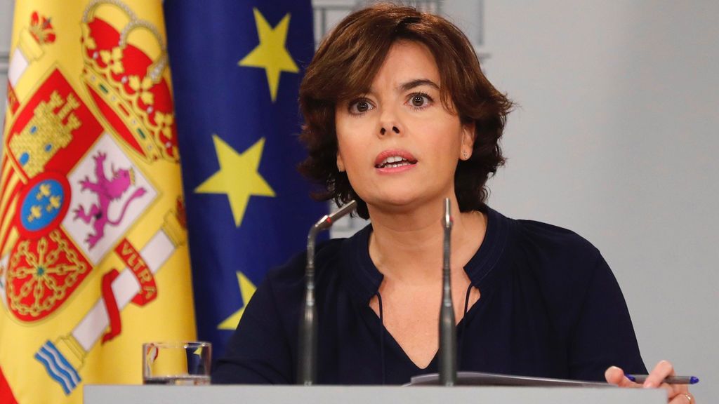 El Gobierno exige a la Generalitat que ponga fin "de inmediato" a esta "farsa"