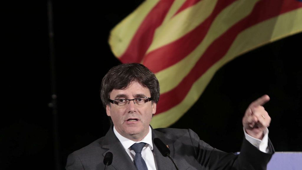 Puigdemont critica "el uso injustificado e irresponsale de la violencia del estado español "