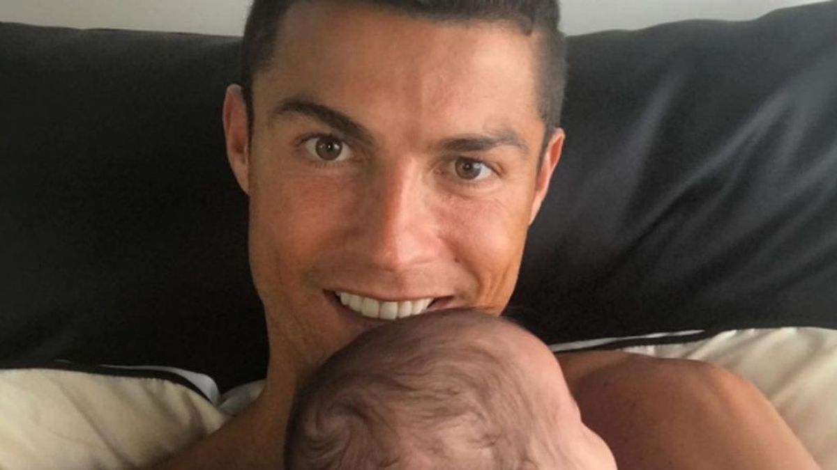 Con papá y el abuelo: La foto más tierna de Cristiano con su padre y sus tres hijos