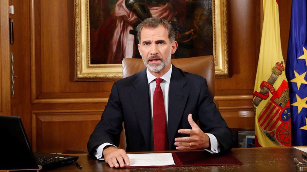 El Rey pide a los poderes del Estado que “asegure el orden constitucional” en Cataluña