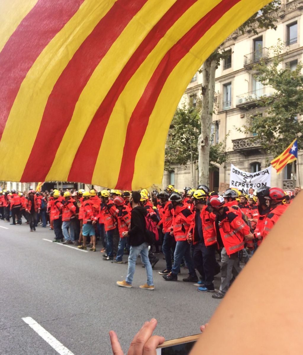 Bomberos se unen a la manifestación