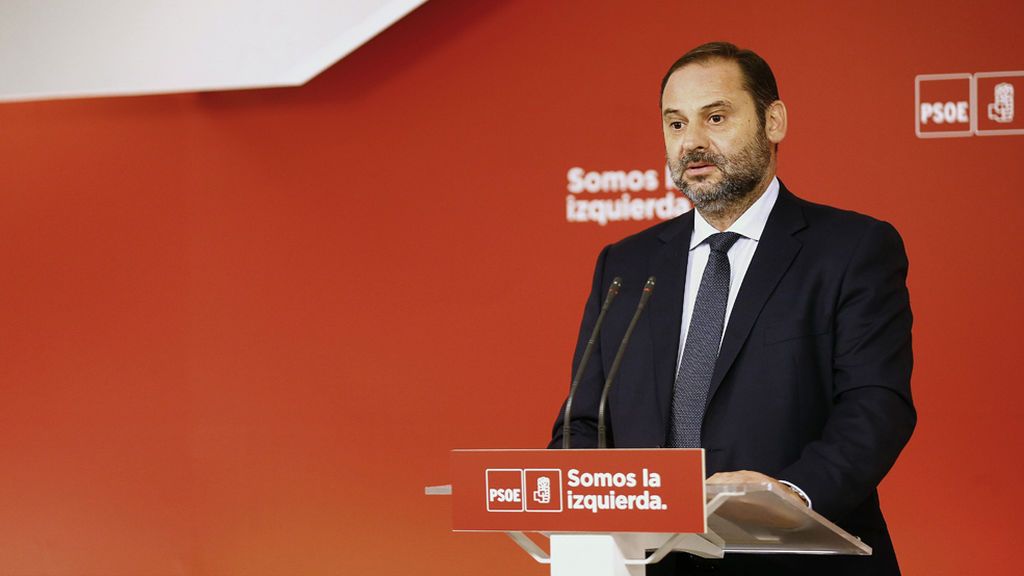 El PSOE arremete contra Puigdemont por no desconvocar el pleno del Parlament