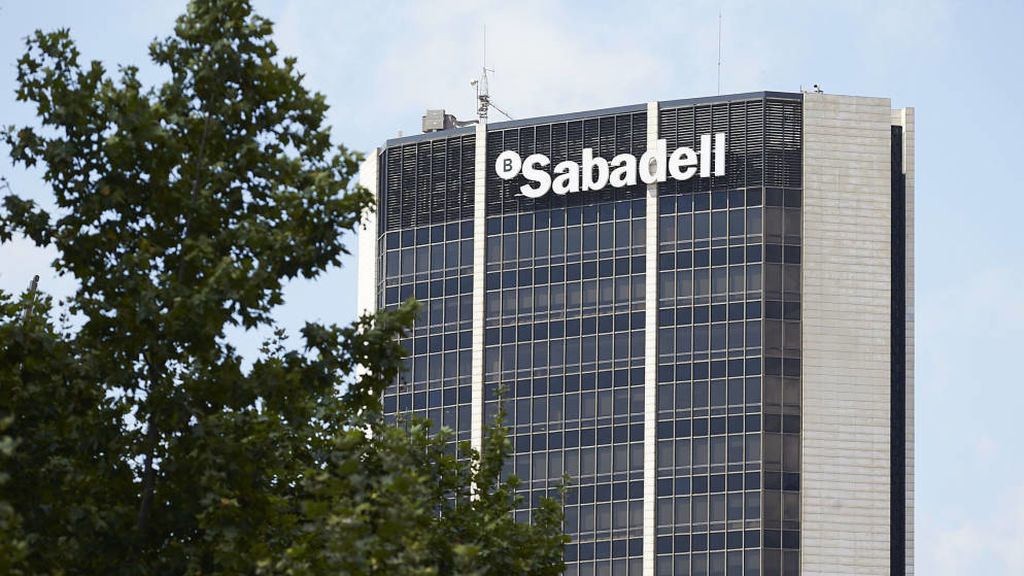 Banco Sabadell cambia su sede social: Barcelona por Alicante