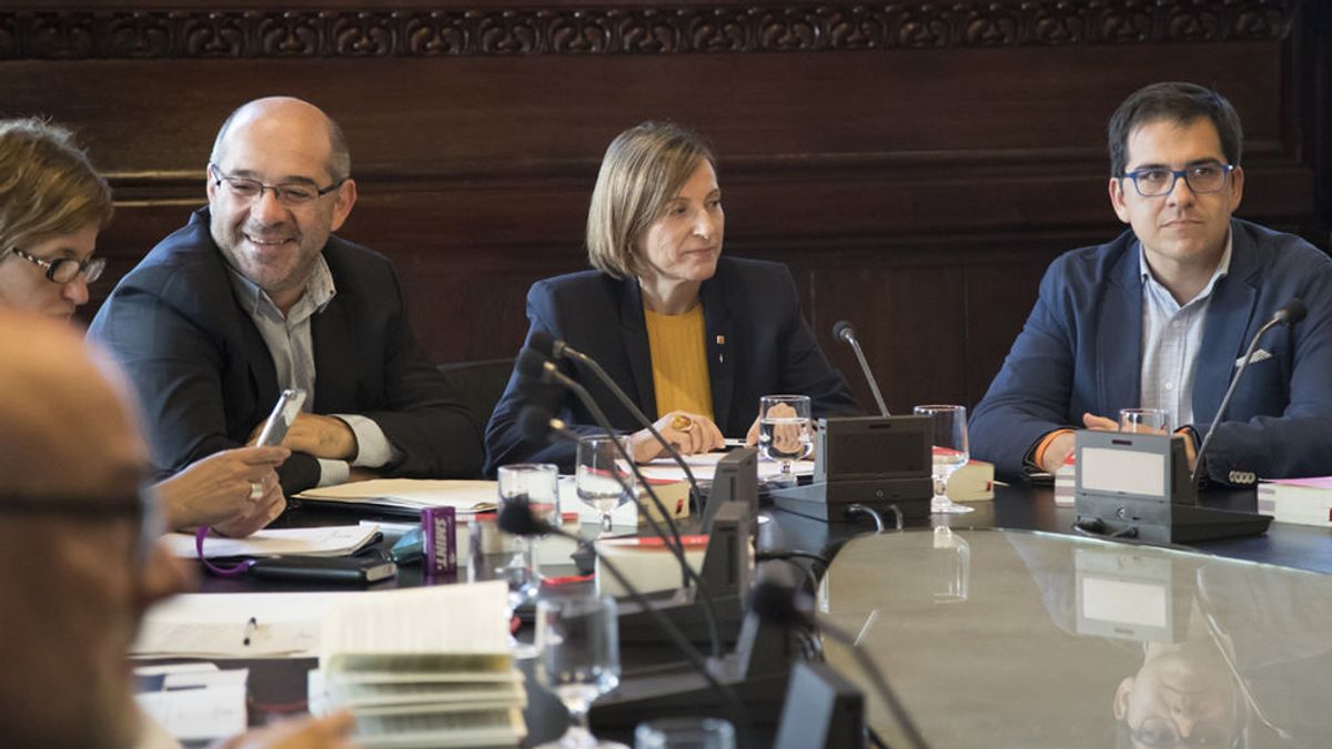 Forcadell convoca formalmente el pleno del martes en el que comparecerá Puigdemont