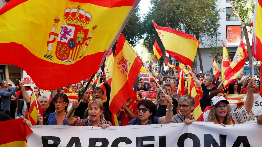 La manifestación ha sido convocada por Sociedad Civil Catalana